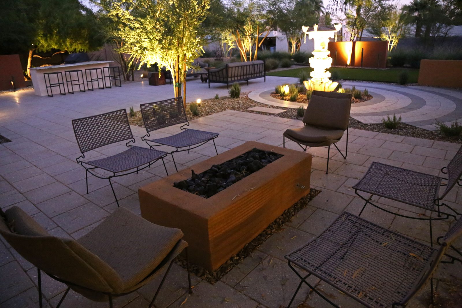 Large-Format Patio with Concentric Ring Inlay